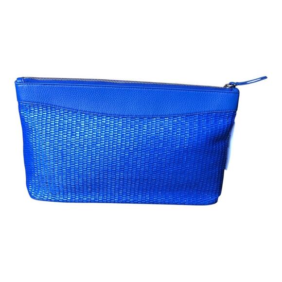 Vera Bradley Outlet Essential Pouch in Straw Beaucoup Blue Faux Leather Trim NWT - Picture 2 of 16